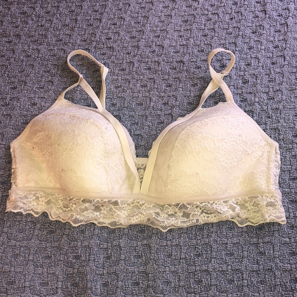 PINK bra 🤍